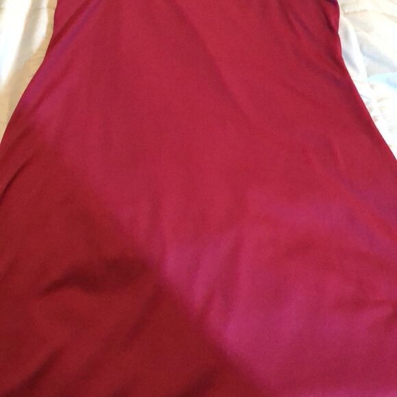 Forever 21 Dark Fuchsia Dress, Elasticized Cuffs. Good work dress. - Picture 8 of 11